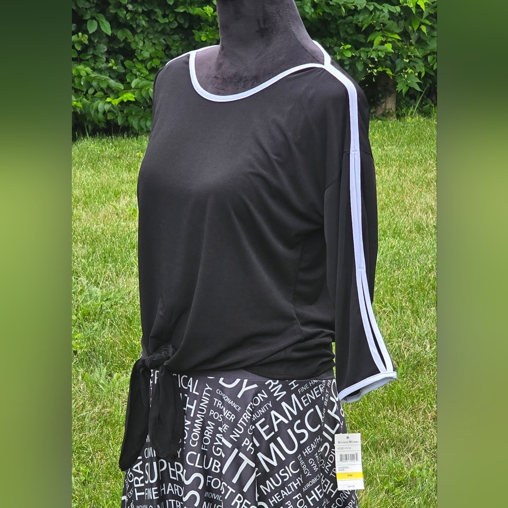 Studio Works Top Black Womens  Medium